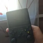 R36S Retro Handheld Game Console – 20,000+ Games, 3.5" IPS Screen, 64GB/128GB photo review