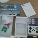 R36S Retro Handheld Game Console – 20,000+ Games, 3.5" IPS Screen, 64GB/128GB photo review