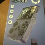 R36S Retro Handheld Game Console – 20,000+ Games, 3.5" IPS Screen, 64GB/128GB photo review