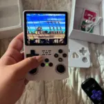 R36S Retro Handheld Game Console – 20,000+ Games, 3.5" IPS Screen, 64GB/128GB photo review