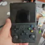 R36S Retro Handheld Game Console – 20,000+ Games, 3.5" IPS Screen, 64GB/128GB photo review