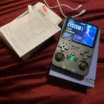 R36S Retro Handheld Game Console – 20,000+ Games, 3.5" IPS Screen, 64GB/128GB photo review