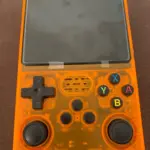 R36S Retro Handheld Game Console – 20,000+ Games, 3.5" IPS Screen, 64GB/128GB photo review