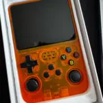 R36S Retro Handheld Game Console – 20,000+ Games, 3.5" IPS Screen, 64GB/128GB photo review