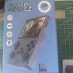 R36S Retro Handheld Game Console – 20,000+ Games, 3.5" IPS Screen, 64GB/128GB photo review