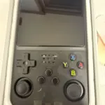 R36S Retro Handheld Game Console – 20,000+ Games, 3.5" IPS Screen, 64GB/128GB photo review