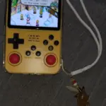 R36S Retro Handheld Game Console – 20,000+ Games, 3.5" IPS Screen, 64GB/128GB photo review
