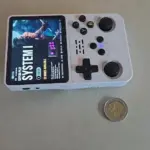R36S Retro Handheld Game Console – 20,000+ Games, 3.5" IPS Screen, 64GB/128GB photo review