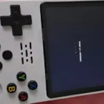R36S Retro Handheld Game Console – 20,000+ Games, 3.5" IPS Screen, 64GB/128GB photo review